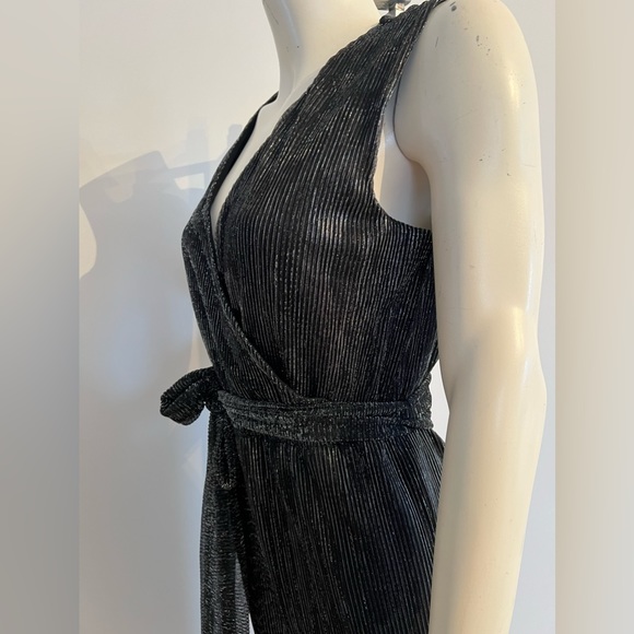 Le Chateau Jumpsuit XS-Small - Picture 5 of 6